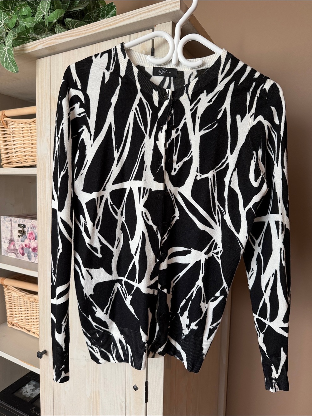 Cyrus Black & White Abstract Print Cardigan